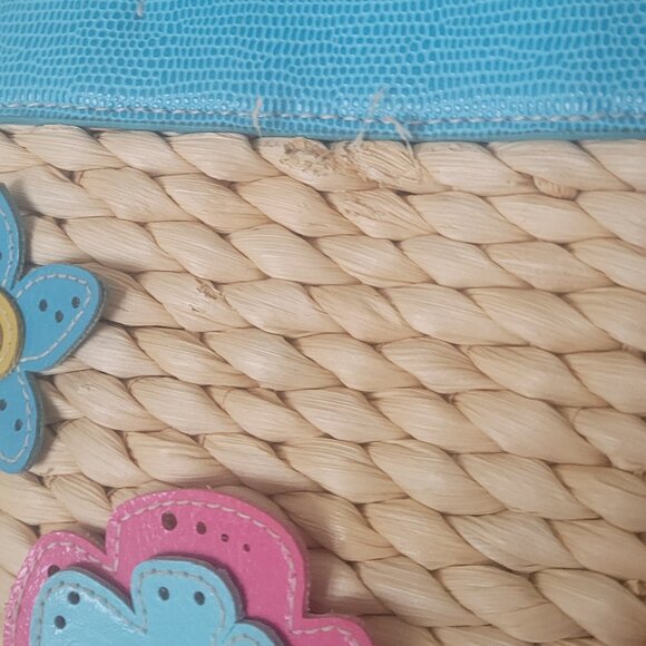 Straw Purse Vintage Flower Embellished Multi Color with Blue Trim - Picture 10 of 16